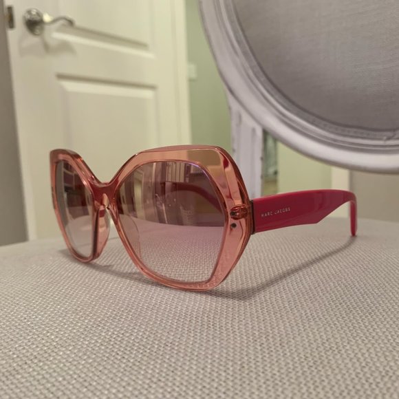 Marc Jacobs Sunglasses main image 4